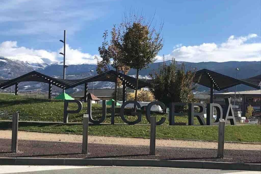 Puigcerda Centro. Acogedor Apartament En El Pueblo Buitenkant foto